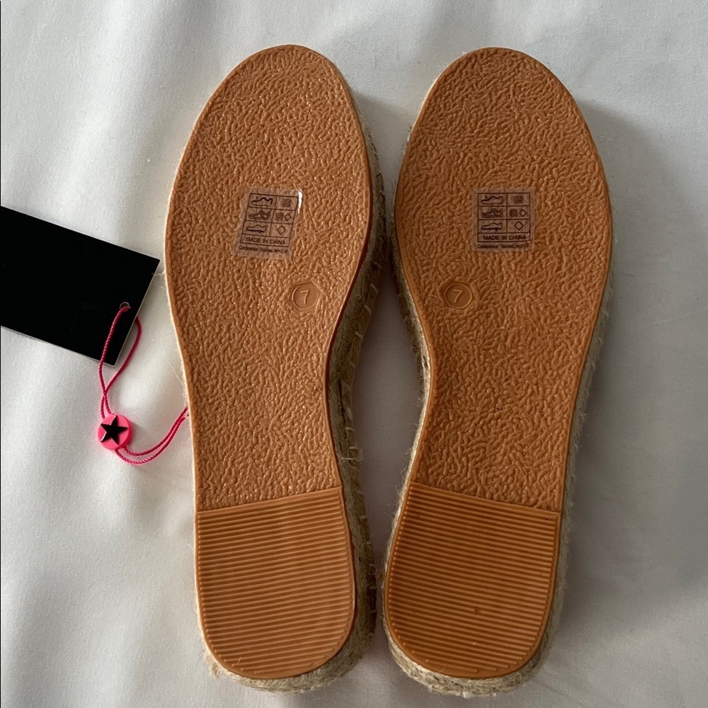NWT South Beach Pink Terry Cloth Espadrilles - Picture 5 of 5